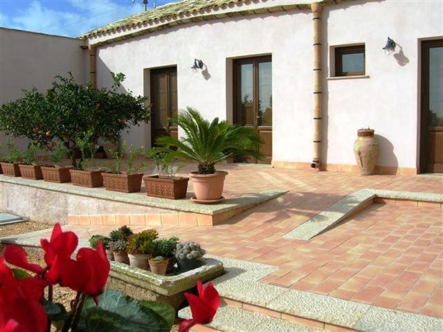 Agriturismo Baglio Donna Santa Dattilo Bagian luar foto